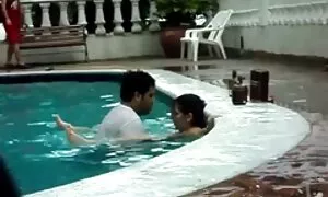সুন্দরি সেক্সি মহিলার হিন্দি বাংলা চুদা চুদি বড়ো বাঁড়া বড়ো মাই