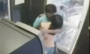 গ্রুপ পোঁদ বাংলা চুদা চোদি জোড়া বাঁড়ার চোদন