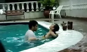 বড় সুন্দরী বাং লা চোদা চুদি ভিডিও মহিলা