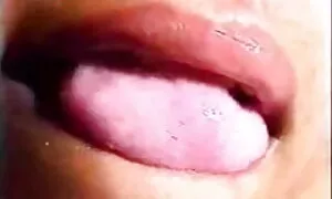 বাঁড়ার রস খাবার অপেশাদার হাতের কাজ) চুদা চুদি কম